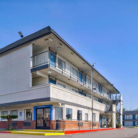 Motel 6-Anaheim, Ca - Fullerton East Екстериор снимка