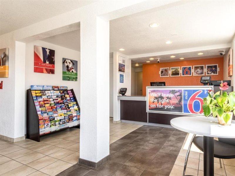 Motel 6-Anaheim, Ca - Fullerton East Екстериор снимка