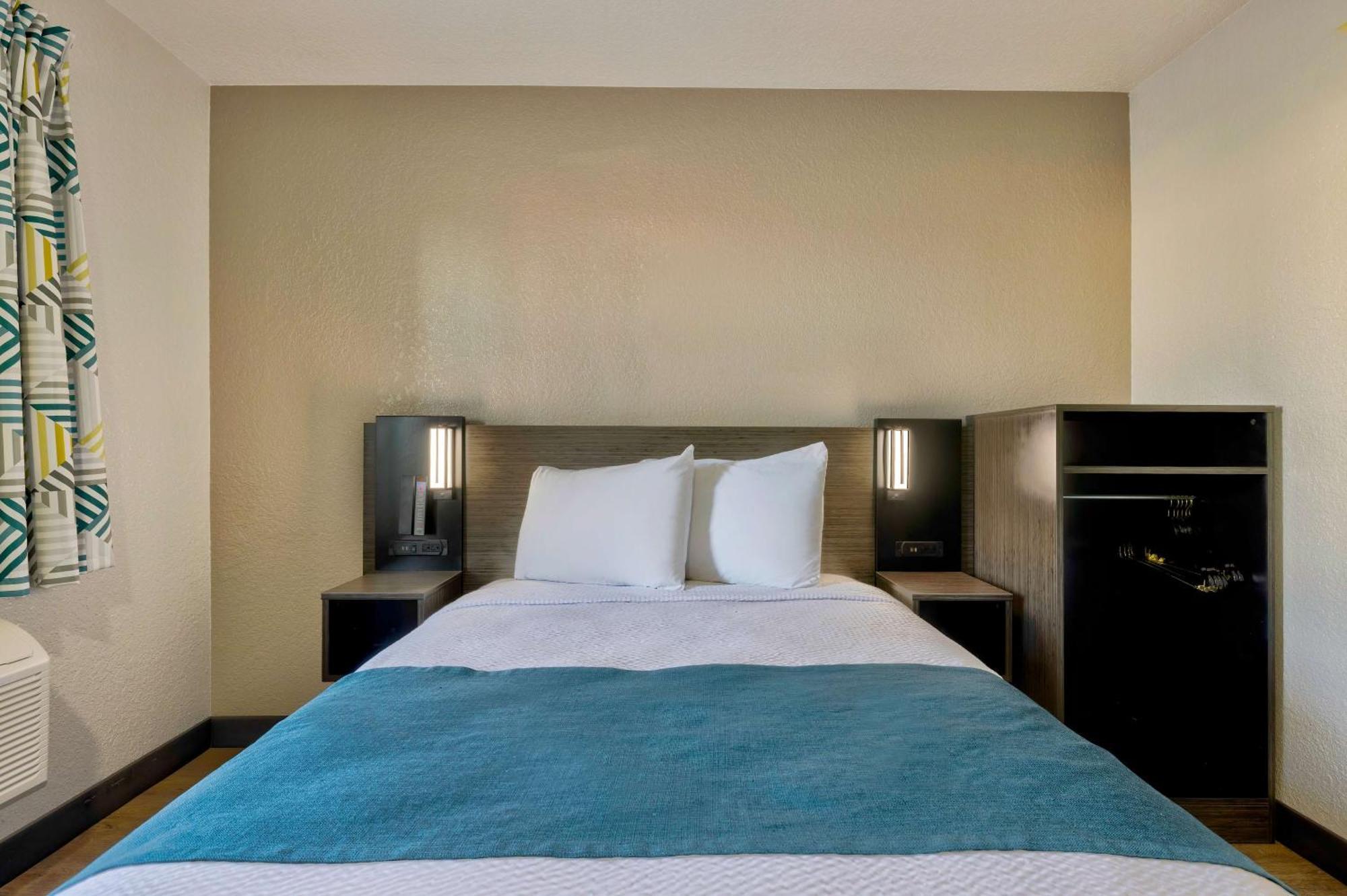 Motel 6-Anaheim, Ca - Fullerton East Екстериор снимка