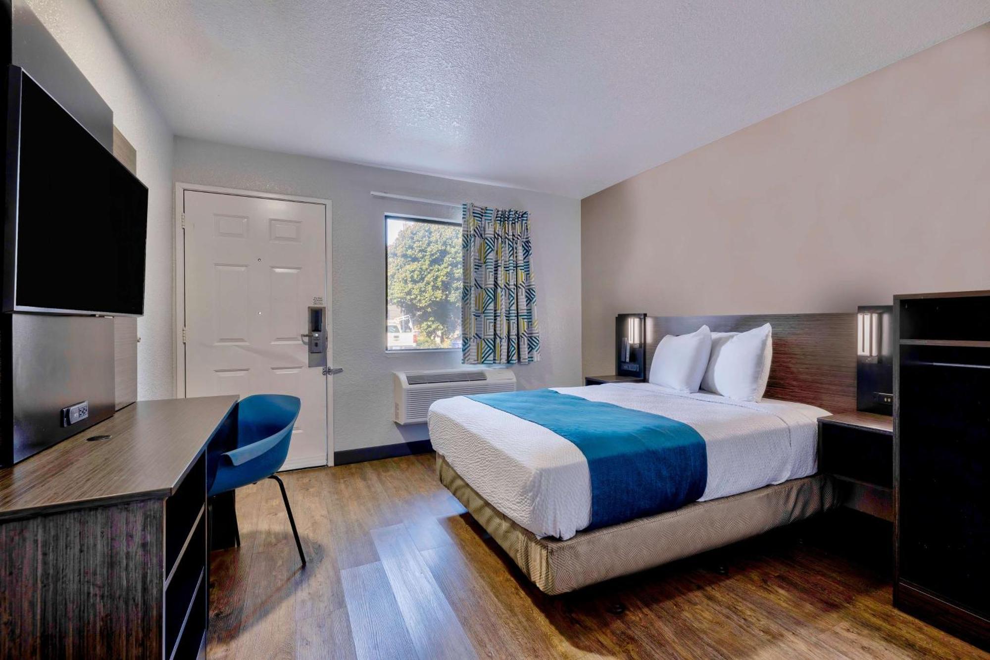 Motel 6-Anaheim, Ca - Fullerton East Екстериор снимка