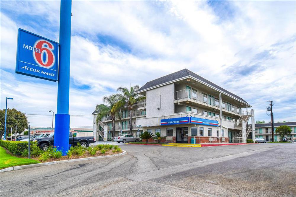 Motel 6-Anaheim, Ca - Fullerton East Екстериор снимка