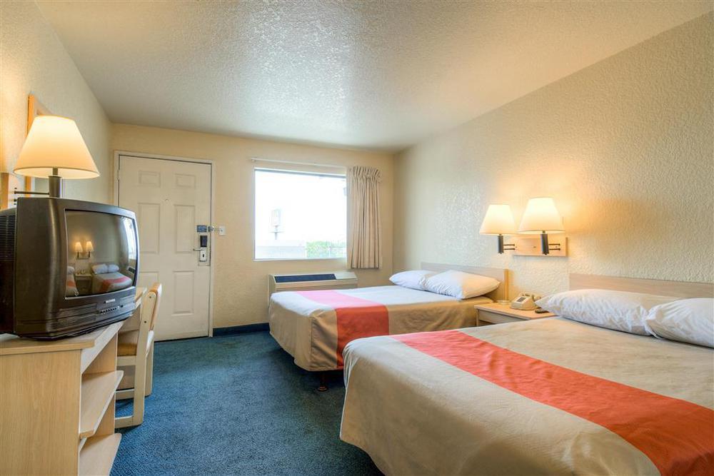 Motel 6-Anaheim, Ca - Fullerton East Стая снимка