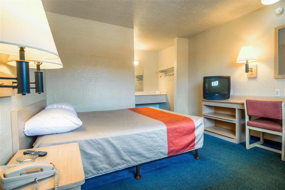 Motel 6-Anaheim, Ca - Fullerton East Стая снимка