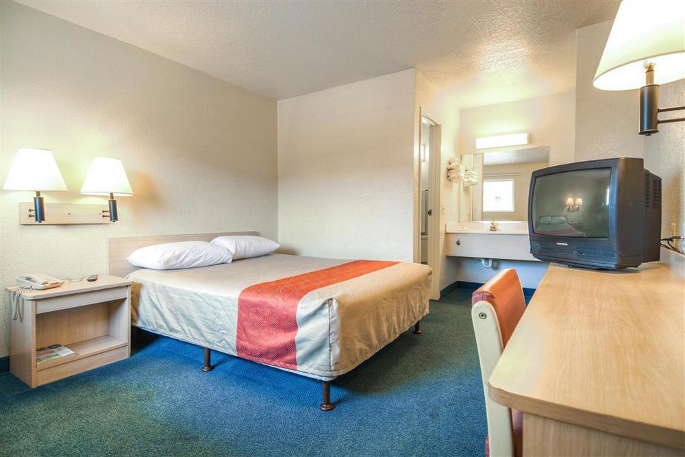 Motel 6-Anaheim, Ca - Fullerton East Стая снимка