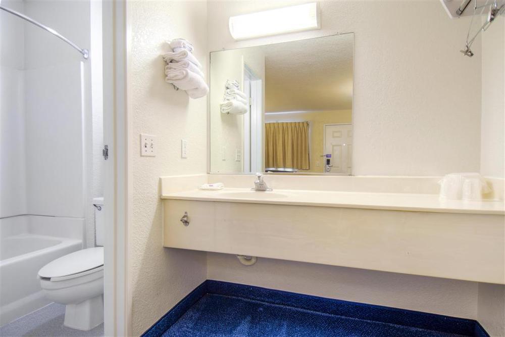 Motel 6-Anaheim, Ca - Fullerton East Стая снимка